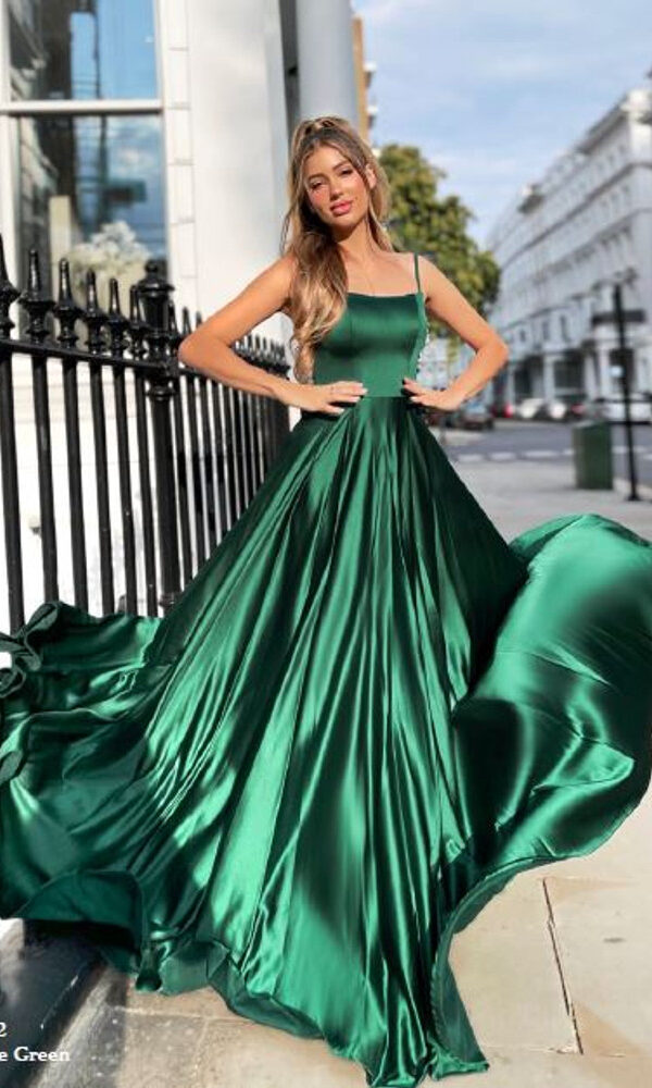 NBM1026, satin Nicoletta lace-up back